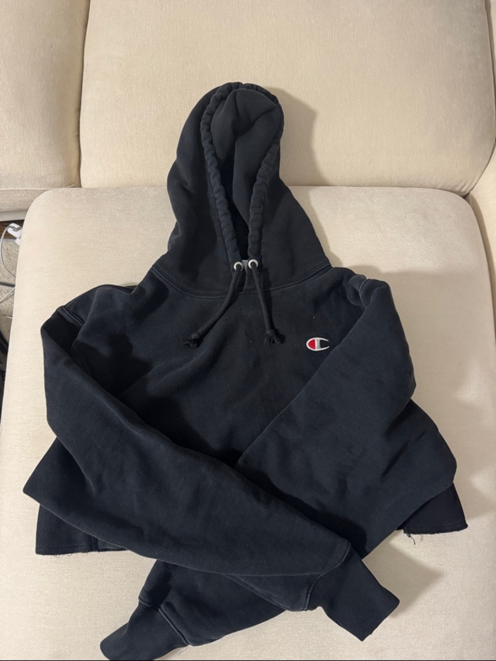 Black cropped champion sweatshirt